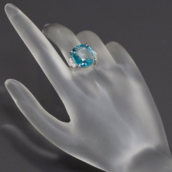 Pt900 Blue Zircon Diamond Ring 12.08ct D0.50ct 