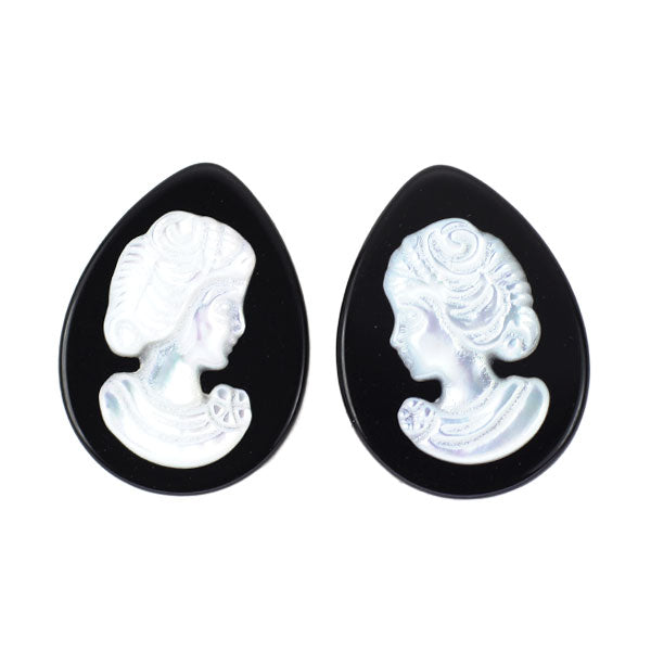 New K18YG onyx shell earrings pair shape 