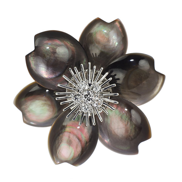 Van Cleef &amp; Arpels K18WG Shell Diamond Brooch Rose de Noel M [S+ Like New, Polished at Authorized Store] [Used] 