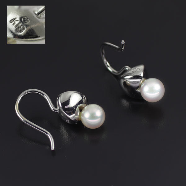 MIKIMOTO K18WG Akoya pearl earrings, diameter approx. 4.6mm, heart 