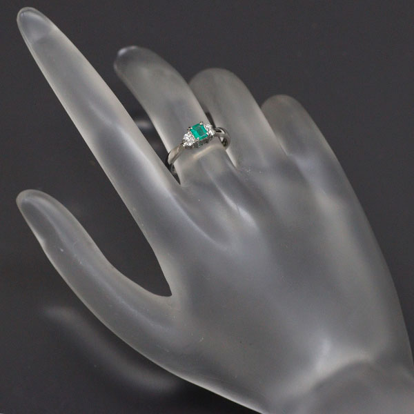 Pt850 Emerald Diamond Ring 0.23ct D0.07ct 