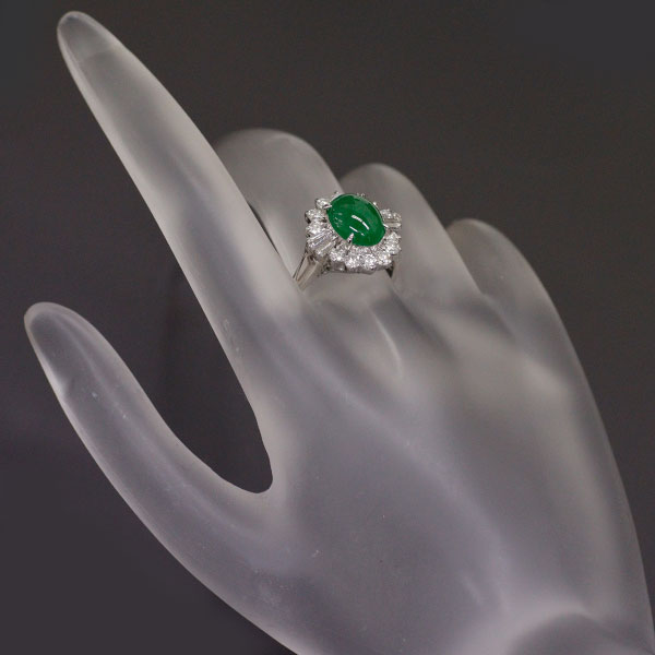 Pt900 Jade Diamond Ring 2.63ct D0.97ct 