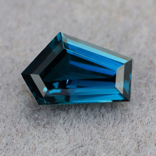 新品 マダガスカル産サファリン ルース 0.956ct 希少石 レアストーン 【エスコレ】